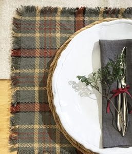 ヨーロッパリネン フリンジ付ランチョンマット【プレイドレッド】