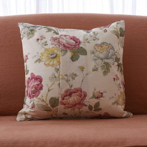 イギリス製花柄生地クッションカバー【デイジーティント】