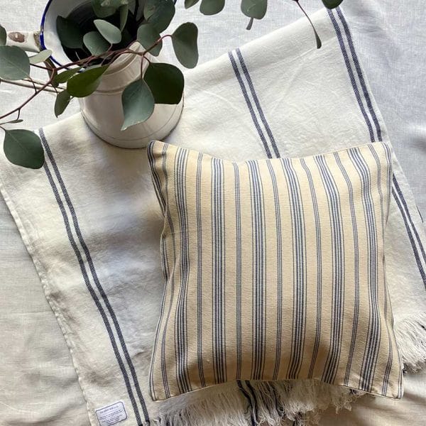 コットン素材ストライプ柄クッションカバー【パトリブルー】