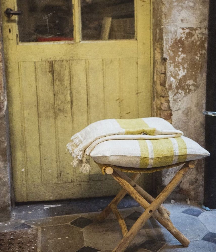 ラバーメイドコマーシャル6350 30ガロンプレミアムリネンゴミ袋、幅13-3 / 8インチx奥行19-7 / 8インチx高さ29-1 / 4インチ、ブラック ラバーメイドコマーシャル6350 30ガロンプレミアムリネンゴミ袋、幅13