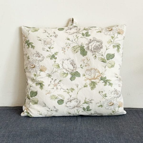 イギリス製花柄フロアクッション【 デイジーティント・デイジークリーム】