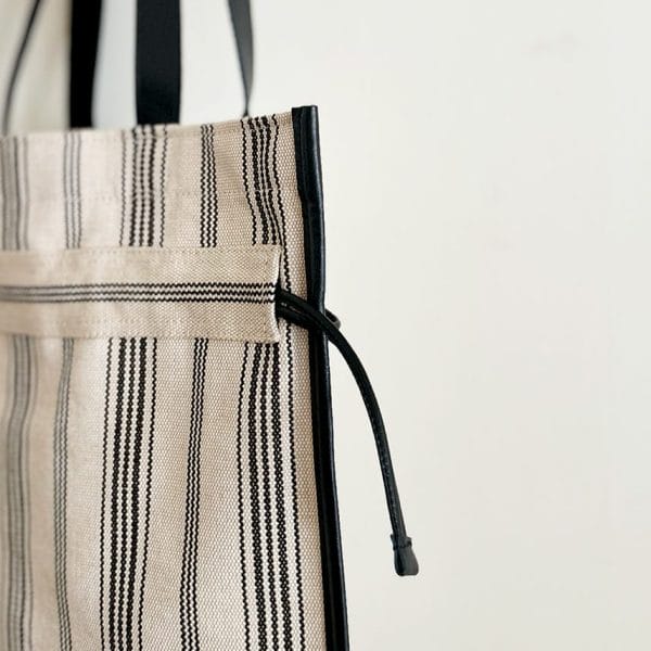 バッグ作家 冨山朋子/本革とリネンの巾着トートバッグ【パトリブラック】