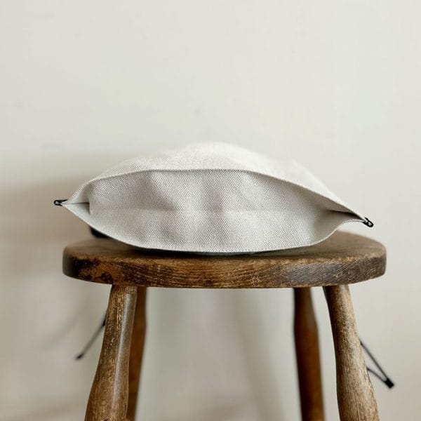 バッグ作家 冨山朋子/本革とリネンの巾着トートバッグ【チョーク】