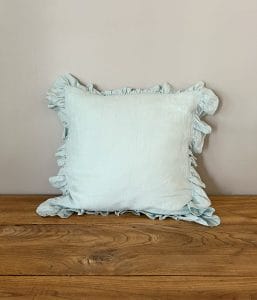 リネンフリルクッションカバー【ステアリングブルー】