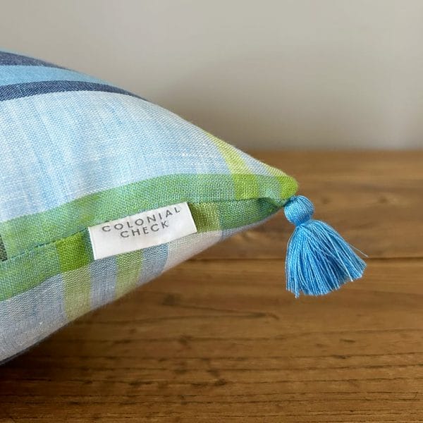 ベルギーリネン タッセル付きスモールクッション【マドラスチェック】
