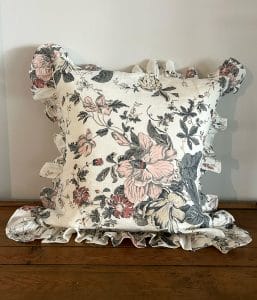 リネンフリルクッションカバー【フローラルホワイト】