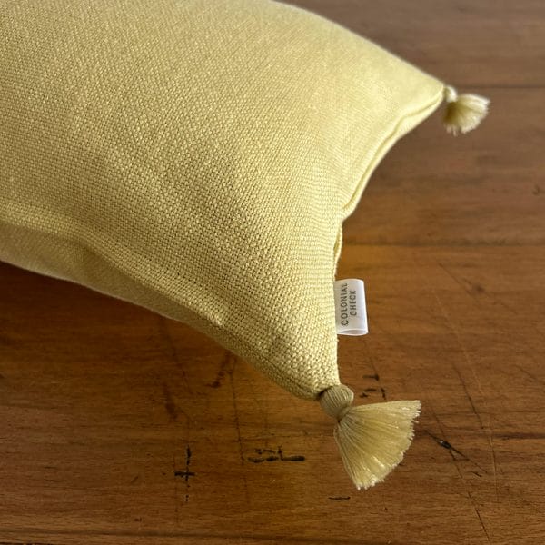 ベルギーリネン タッセル付きスモールクッション【コーンシルク】